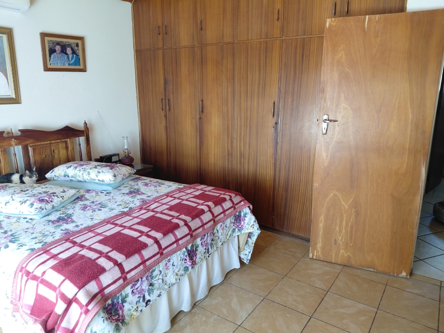 4 Bedroom Property for Sale in Bothasrus Eastern Cape